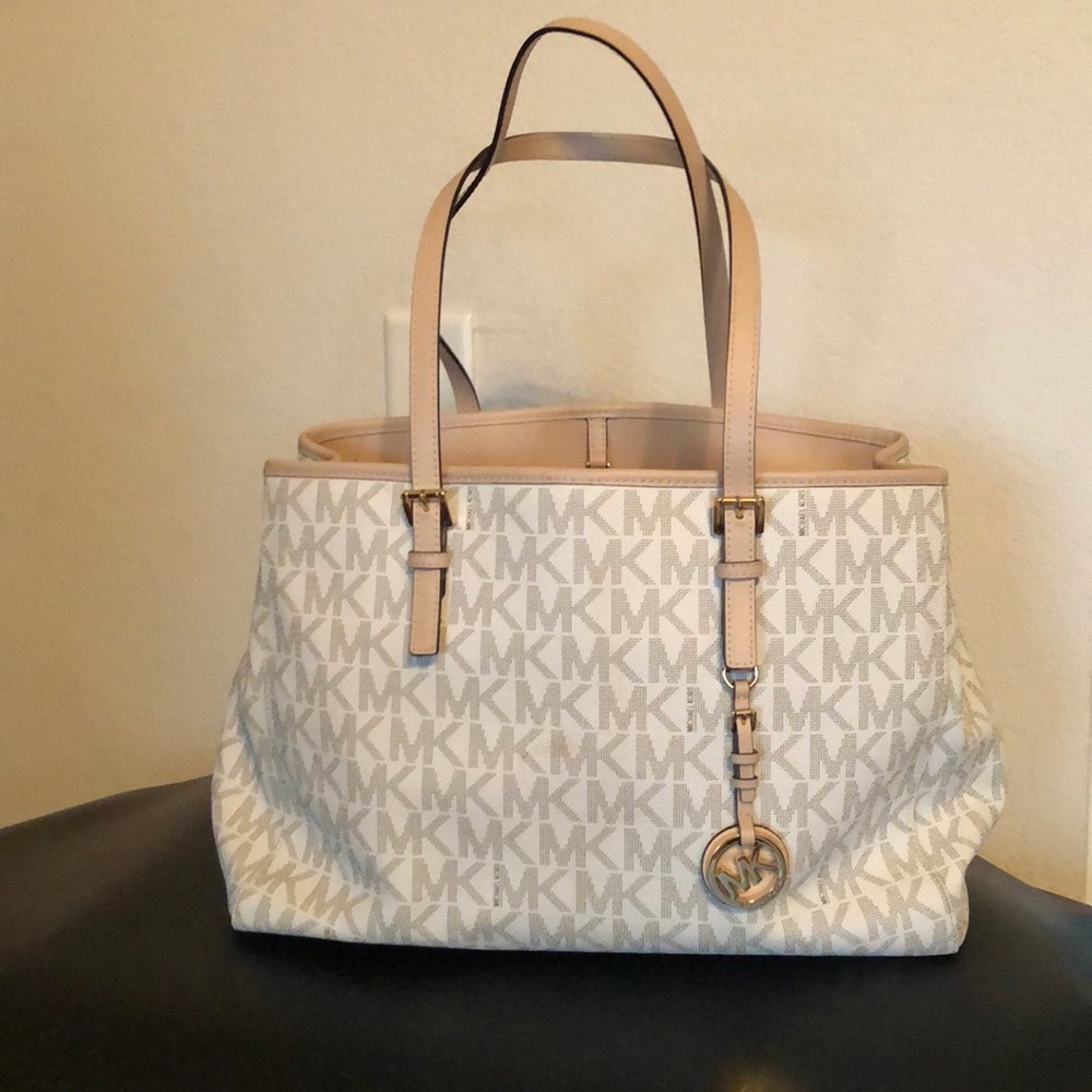 Michael Kors jet set travel large EW tote vanilla